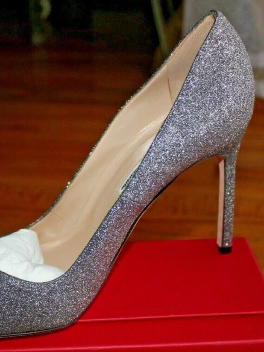 NWT Manolo Blahnik BB 100 Silver Glitter Pointed Toe Pumps 40.5 US 10.5